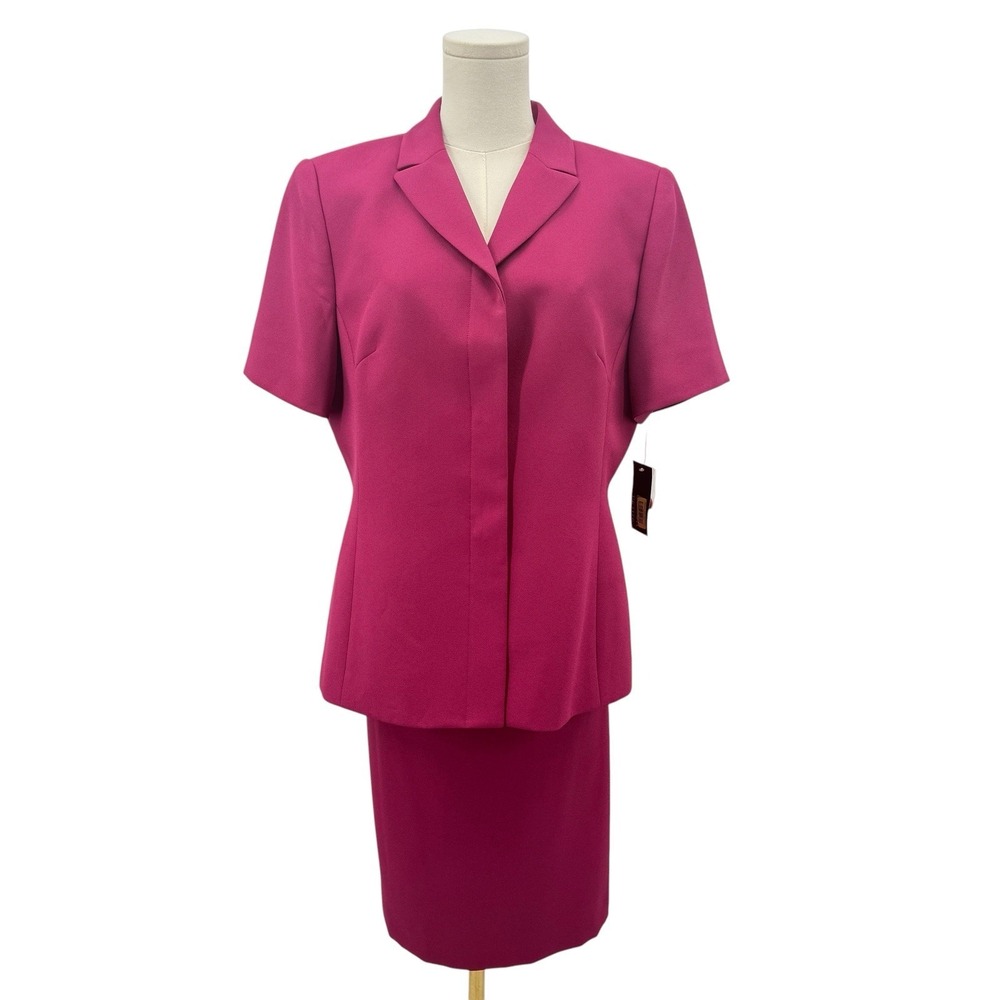 Le Suit Petite Skirt Suit 2 Pc Set Size 12P NWT Magenta Career Office Church